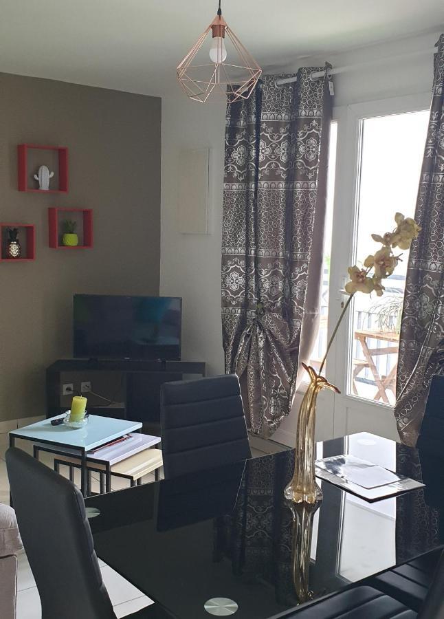 דירות T2 Agreable Sur Sainte Marie מראה חיצוני תמונה